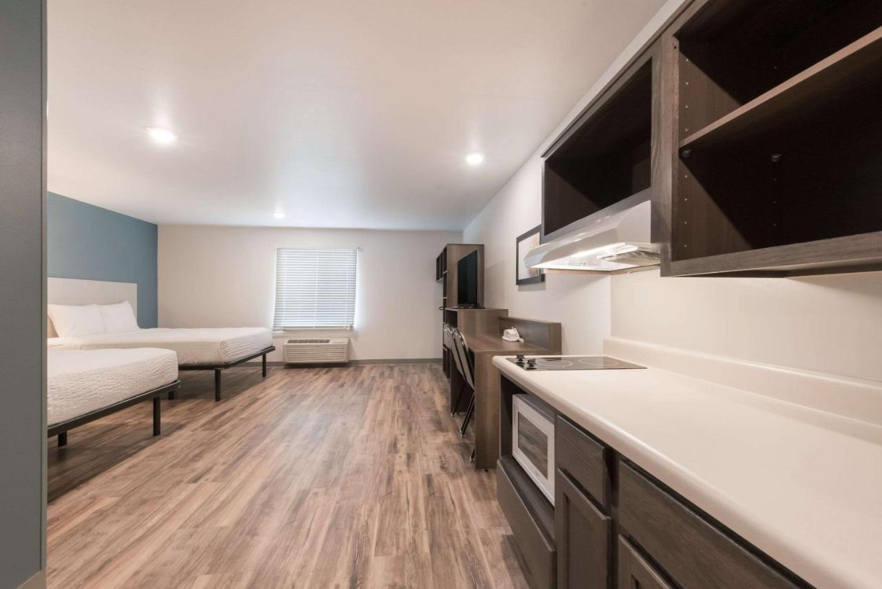 Woodspring Suites Philadelphia Northeast Екстер'єр фото