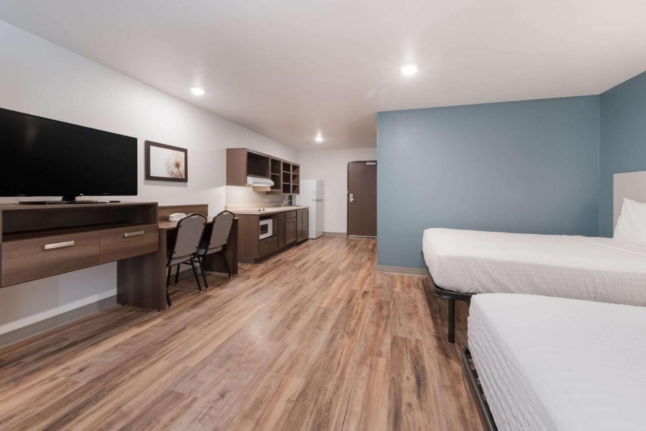 Woodspring Suites Philadelphia Northeast Екстер'єр фото