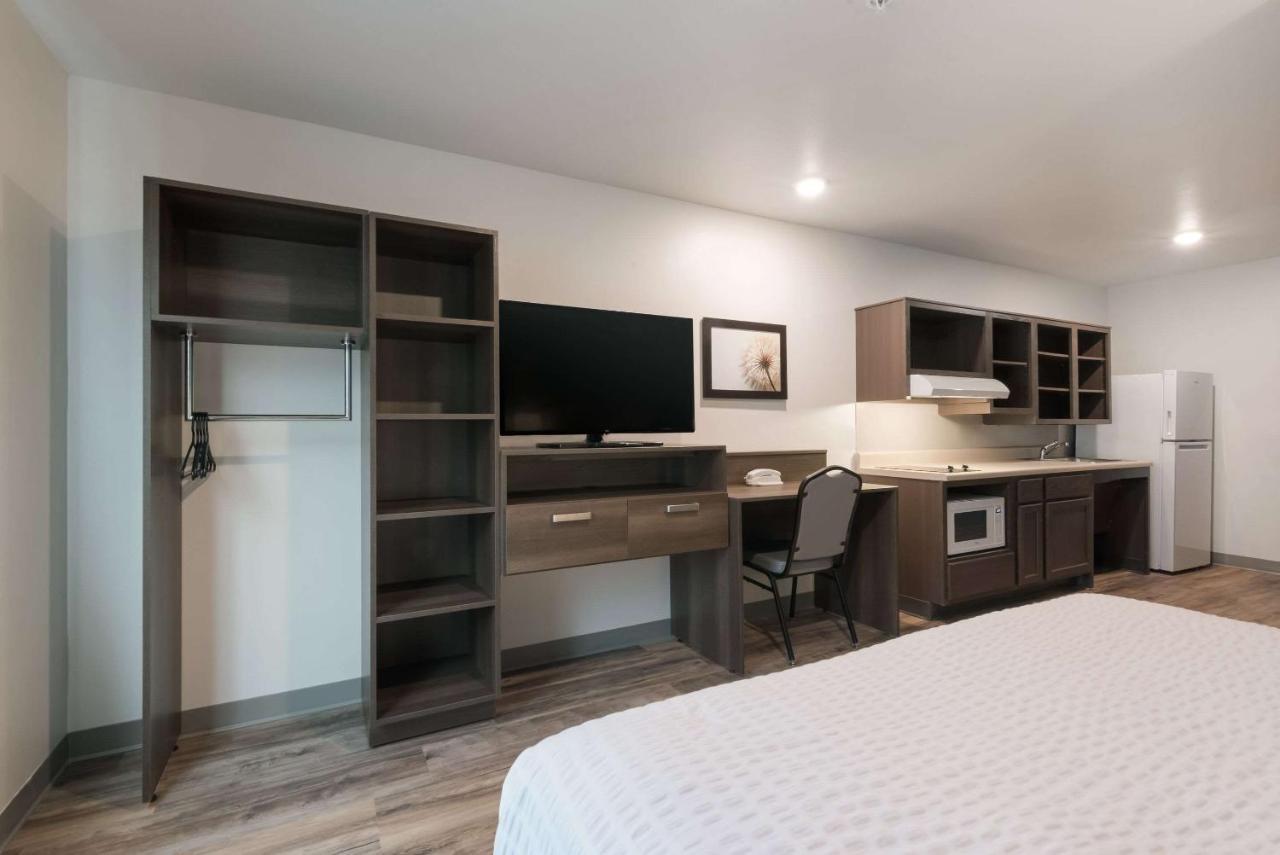 Woodspring Suites Philadelphia Northeast Екстер'єр фото