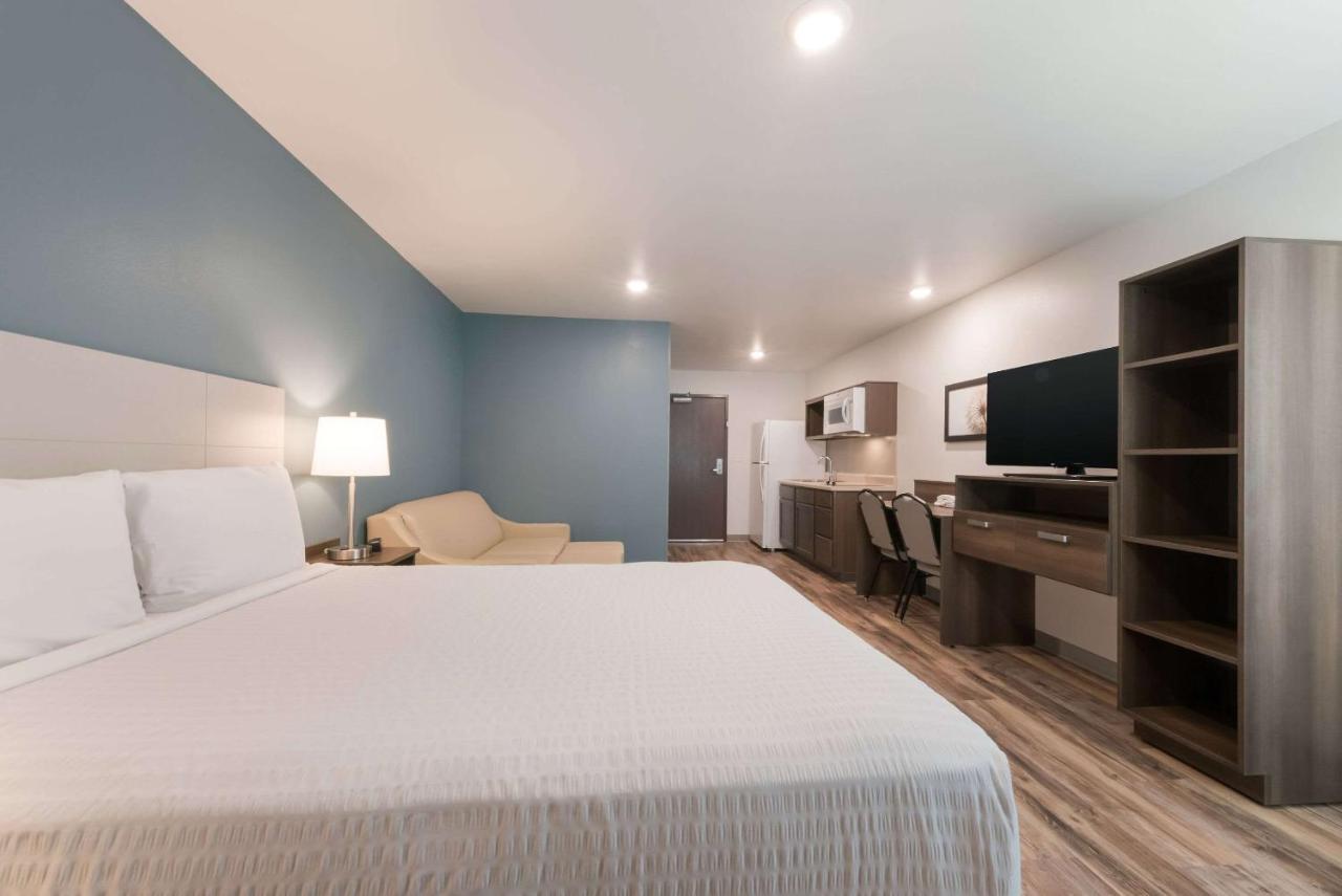 Woodspring Suites Philadelphia Northeast Екстер'єр фото