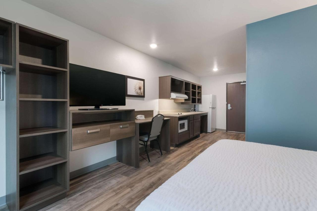 Woodspring Suites Philadelphia Northeast Екстер'єр фото